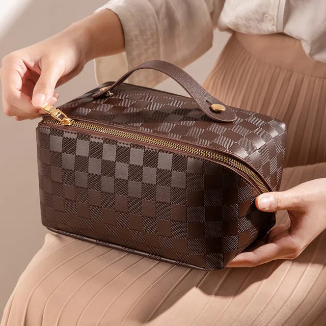 "Alice" Designer Cosmetics Bag by Cristian MorettiĀ® - Cristian Moretti
