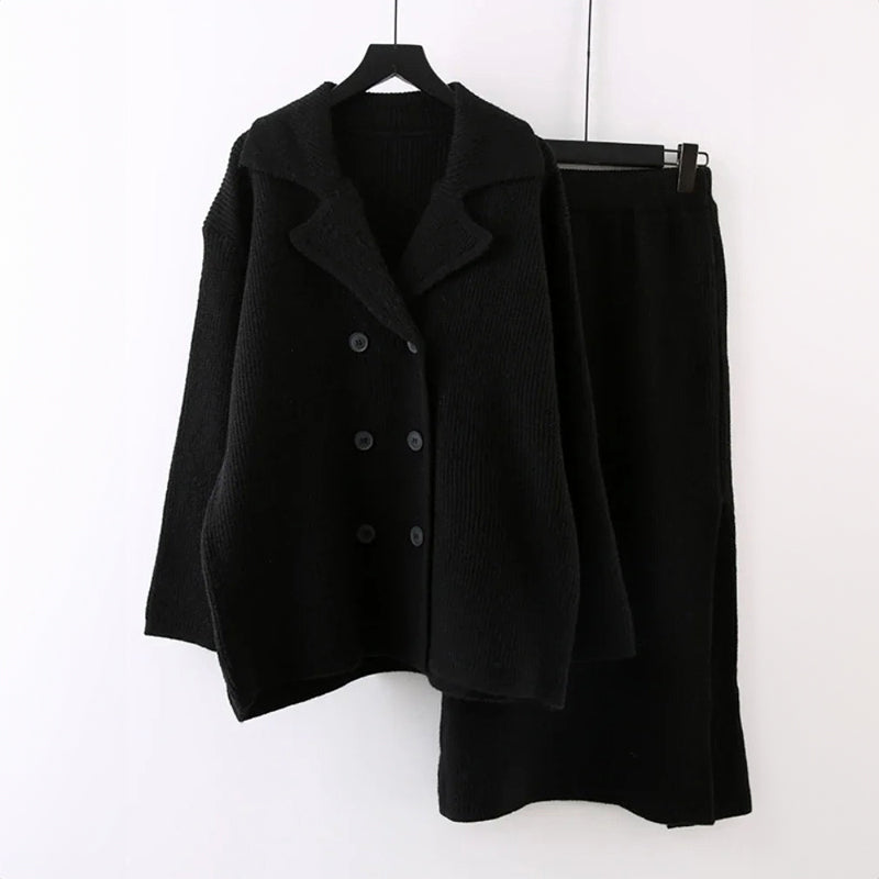 Liscio Duo – Ribbed Knit Cardigan & Trousers Set