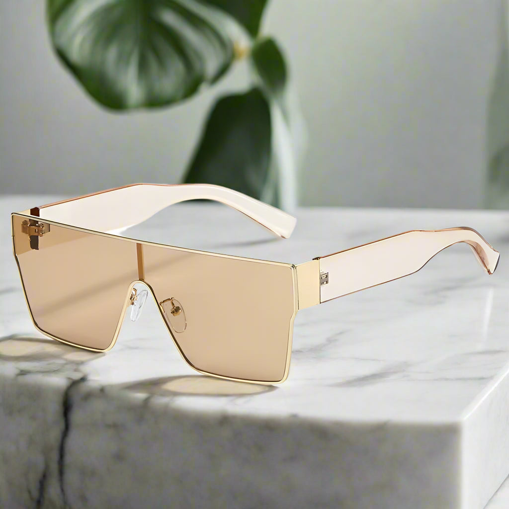 "Alina Belardi" Retro Sunglasses