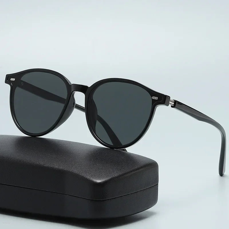 "New York" Round-Frame Sunglasses