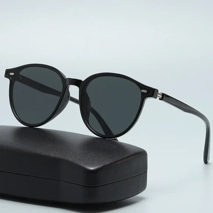 "New York" Round-Frame Sunglasses