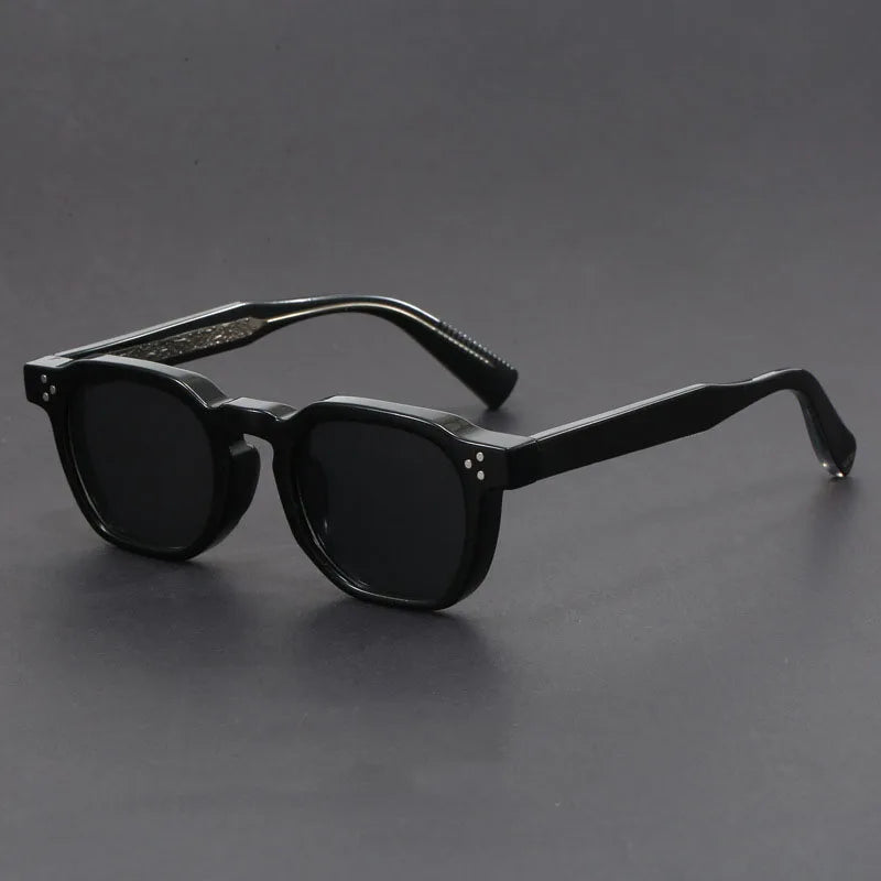 "Harlington" Classic Sunglasses