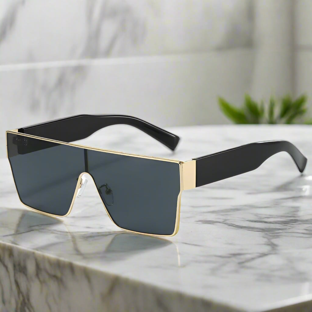 "Alina Belardi" Retro Sunglasses