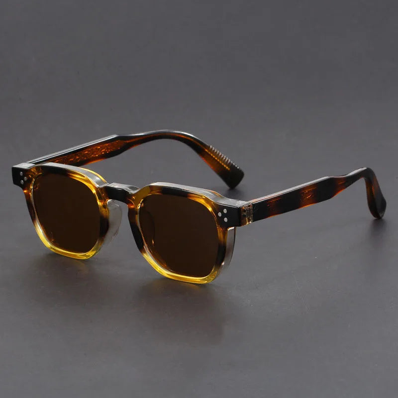 "Harlington" Classic Sunglasses