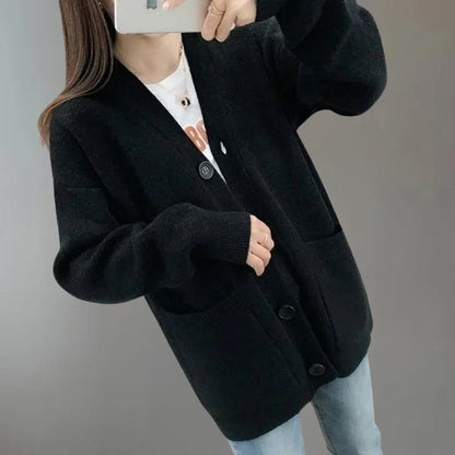 Veneto Eleganza – Classic Slouchy Cardigan